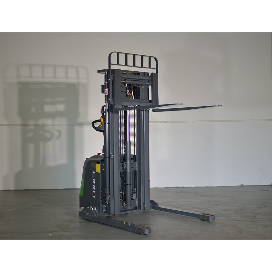 High-Reach Lithium Electric Straddle Stacker - EB20CS-LI