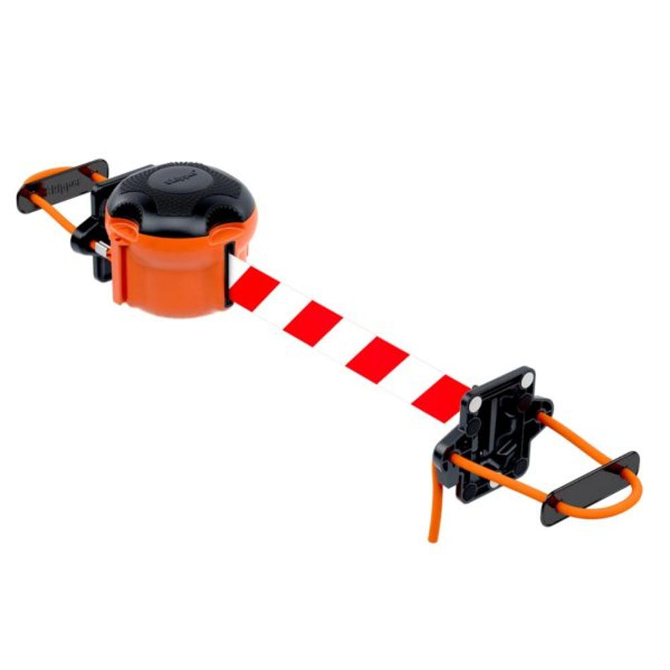 Skipper XS 9M Retractable Wall Barrier Kit (Magnetic)